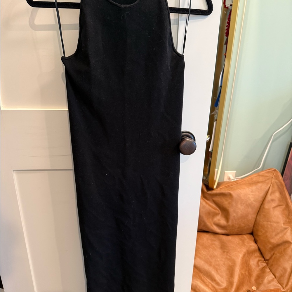 Elegant Black Sleeveless Dress